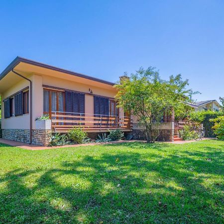 Holiday Home Donatella By Interhome Marina di Pietrasanta Dış mekan fotoğraf